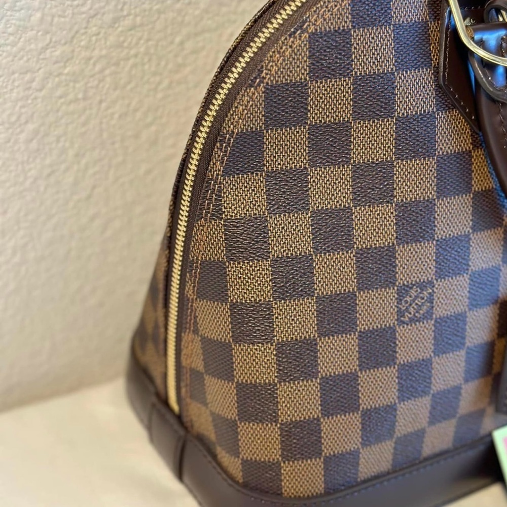 Time For A Change In Bag Style For Me. - image 6